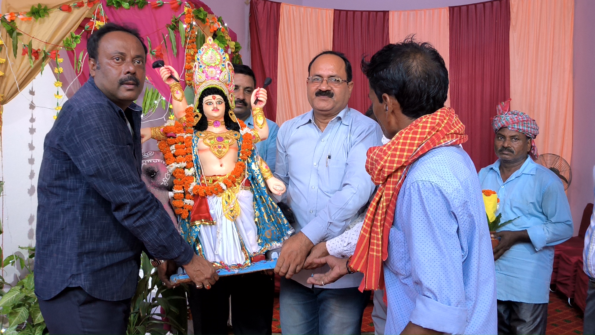 Photo Gallery Image
